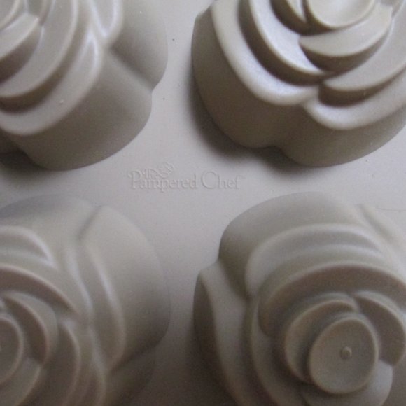 Pamered Chief Silicone 3 Varied Designs, 12 unit Mold - Picture 4 of 5